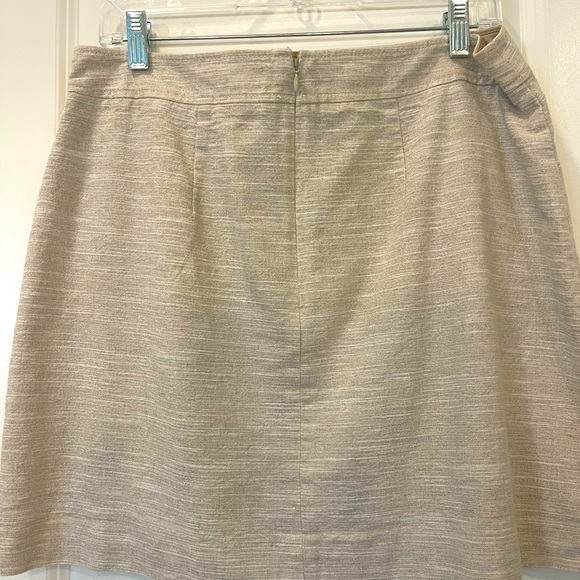 Ann Taylor size 12 skirt. - Picture 2 of 3